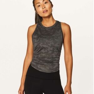 Lululemon Mile Ahead Tank Camo Deep Camo Miles ahead tank Size 2 NWT!